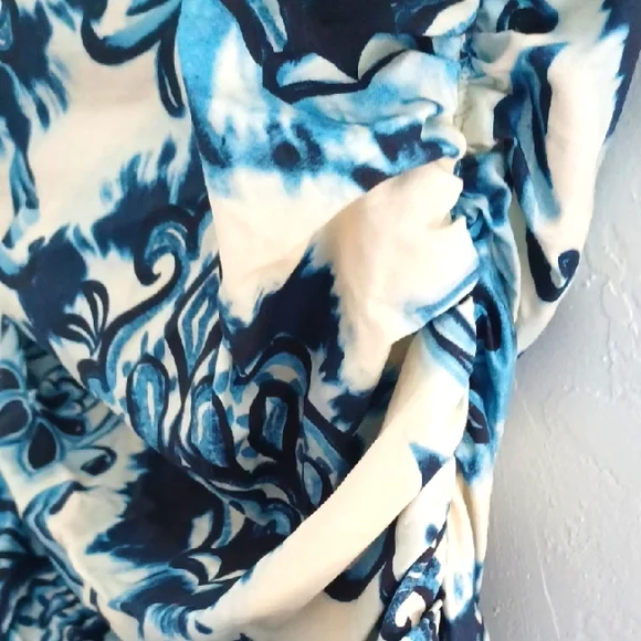 NWT Zara Blue and White Pattern Ruched Cami Top - Picture 6 of 9